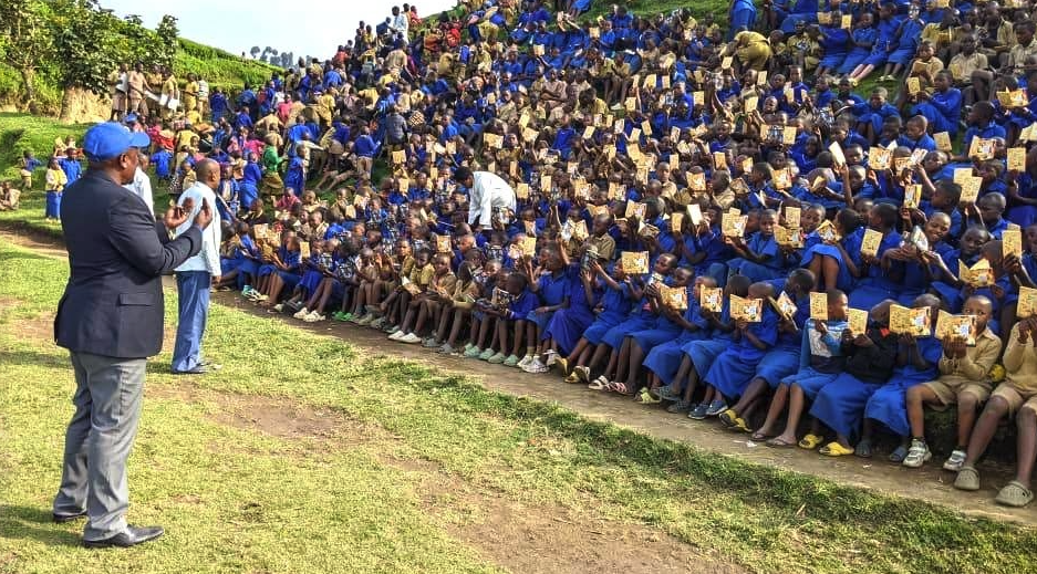 Human rights education session for students in Africa
